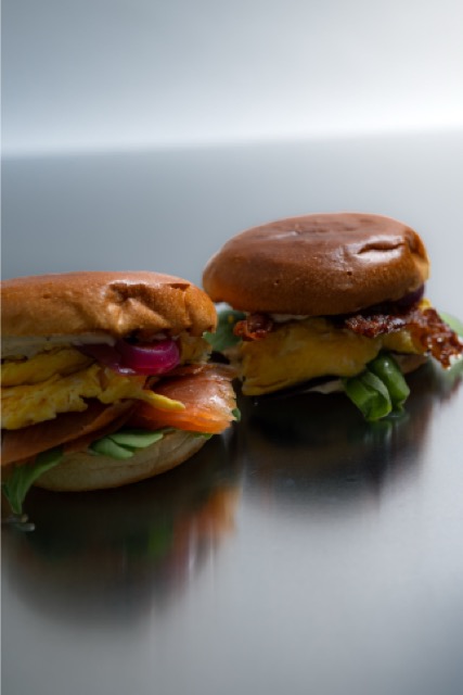 {{ t.altBurgers }}